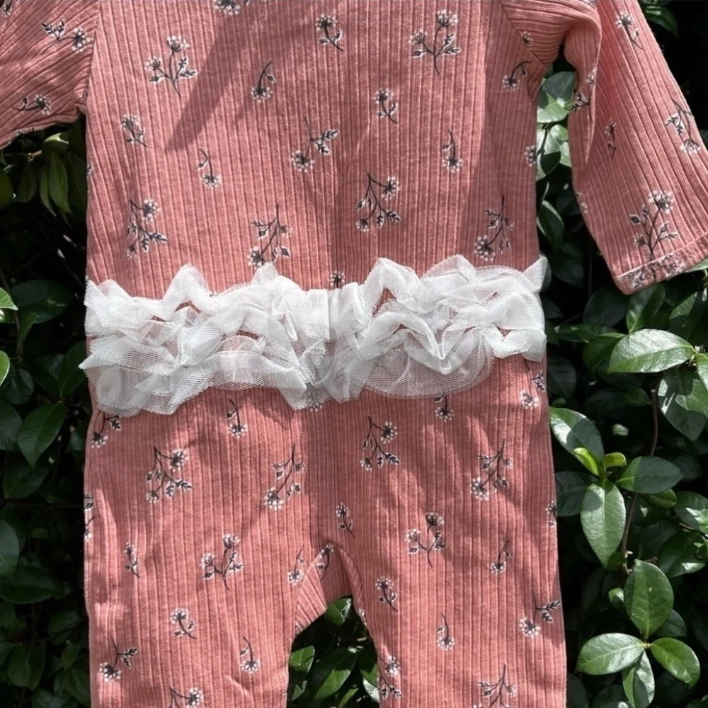 NWT NICOLE Miller Rose Tulle Detail Footie 2 Piece Set NB Girl
